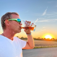 Rihanna Russian Roulette -Aurora Remix Froamers World