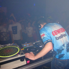 DJ D V D