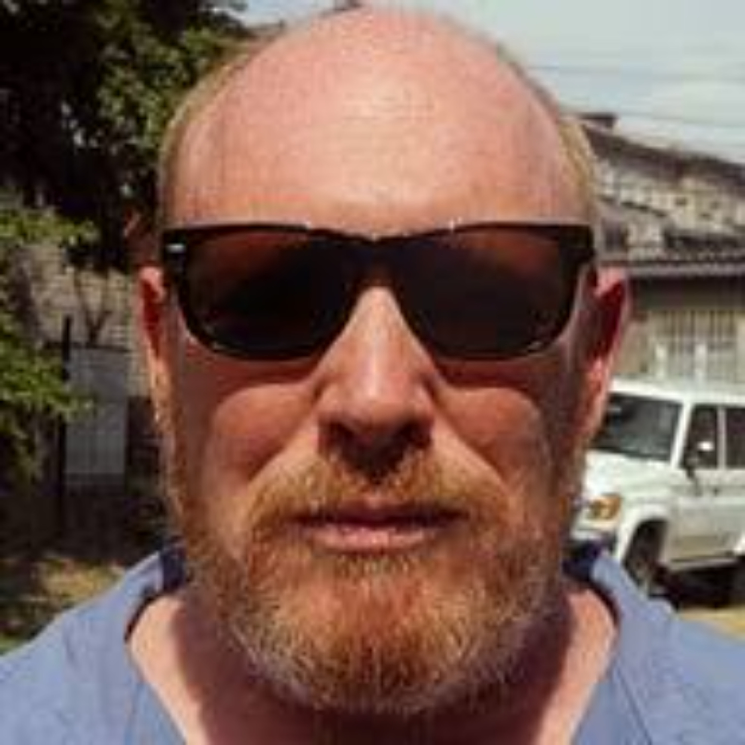 cover of episode Ukraine war correspondent Stefan Korshak talks about the Russian invasion