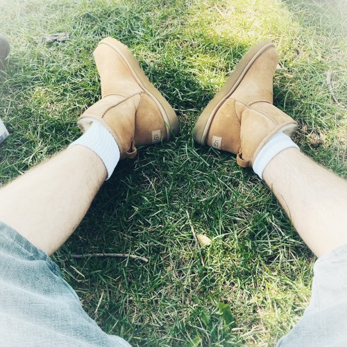 LAS UGGS (prod. sa!koro)