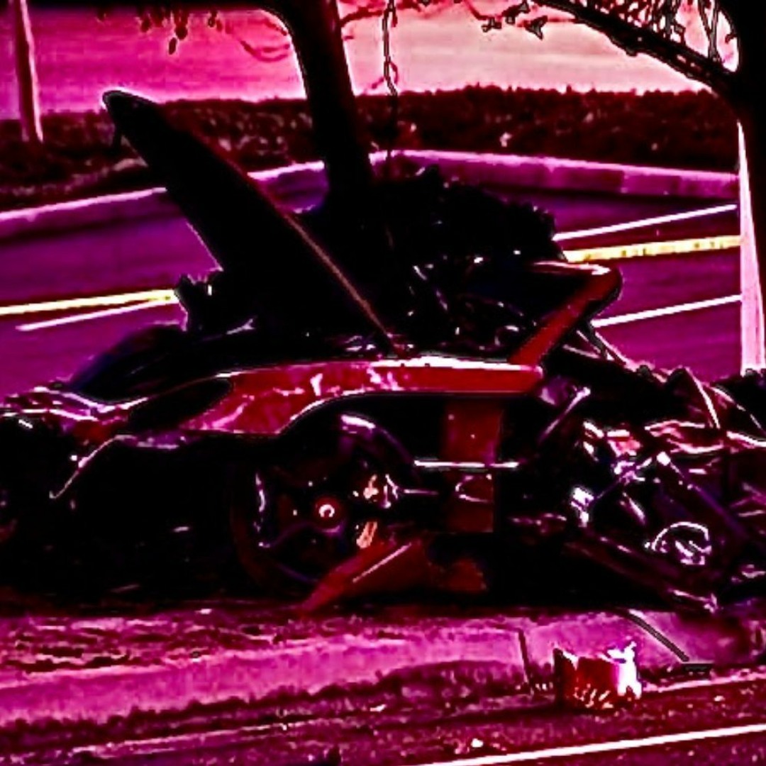 BORN TO CRASH [OR.LOVE]