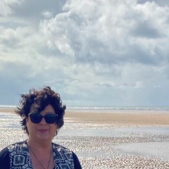 "SMILE"(A CAPPELLA COVER VERSION BY ANGIE TABS