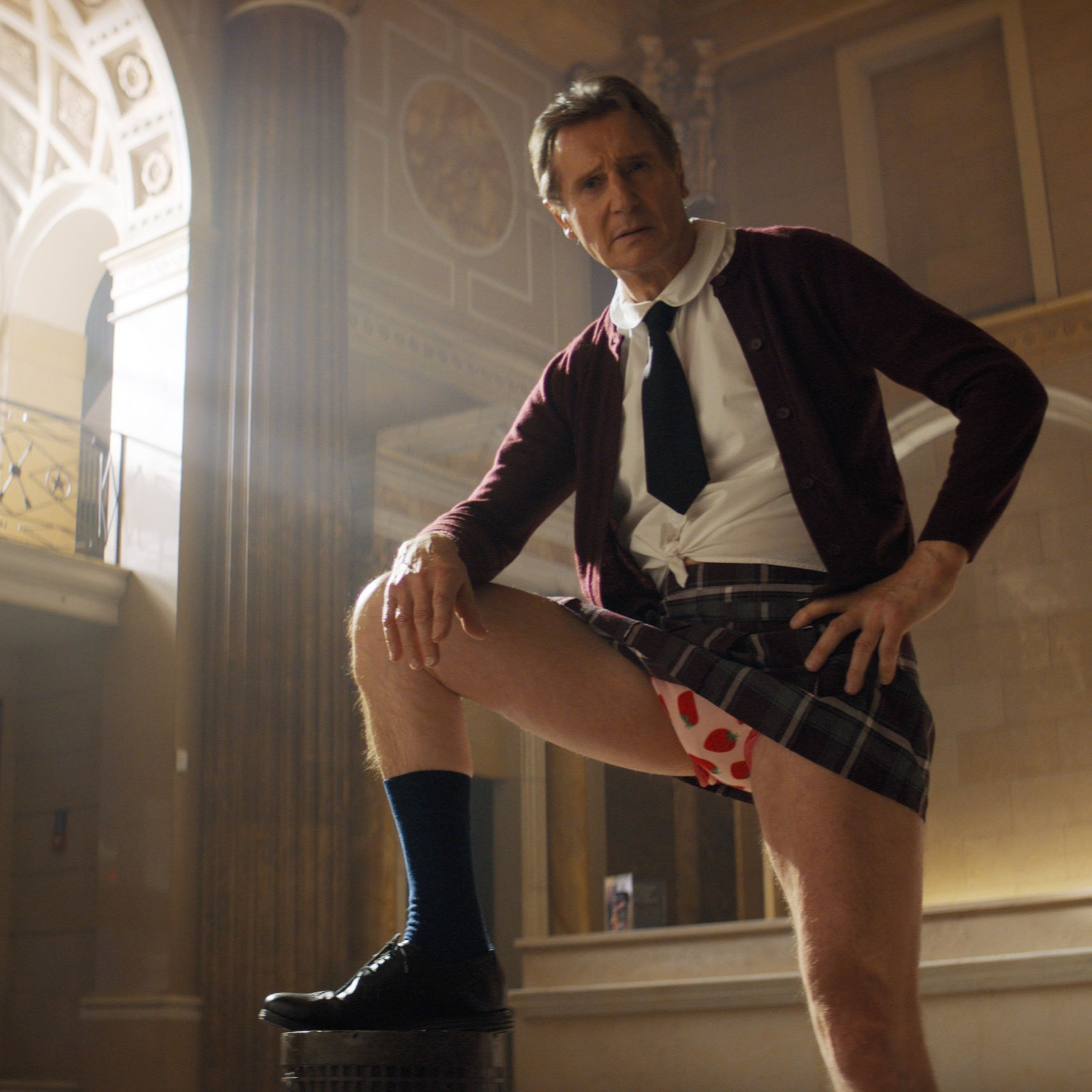 450 - The Naked Gun (2025)