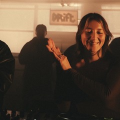 Drift in de Papierfabriek | Lyrae