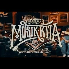 Mondo Gascaro - Rainy Day On The Sidewalk