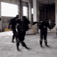 💥