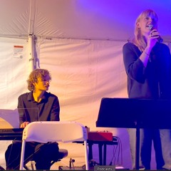 The Moon is a Harsh Mistress live by Alicia Lindberg (vocals) and Isaac Grossman (piano)