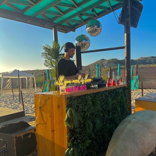 MOON @ Old Beach Club - Praia Velha, São Pedro de Moel (Warm Up Set)