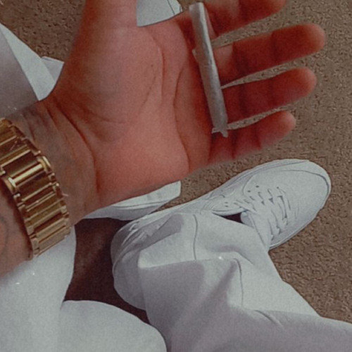 Travi - Aint Trippin Bout It