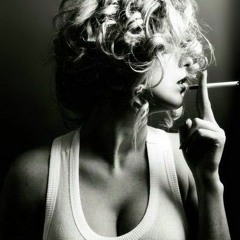 WOAH (ft. Law & Marr jete)