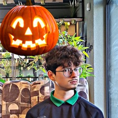 Halloweeny(prod.0ne0nd0nly)