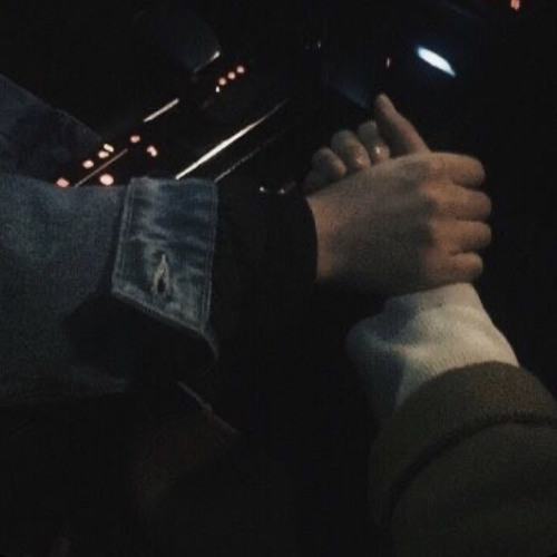 حصنتك بقلبي 💕)⁩