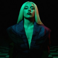 Ava Max ft. Ester Dean - Wild Thing