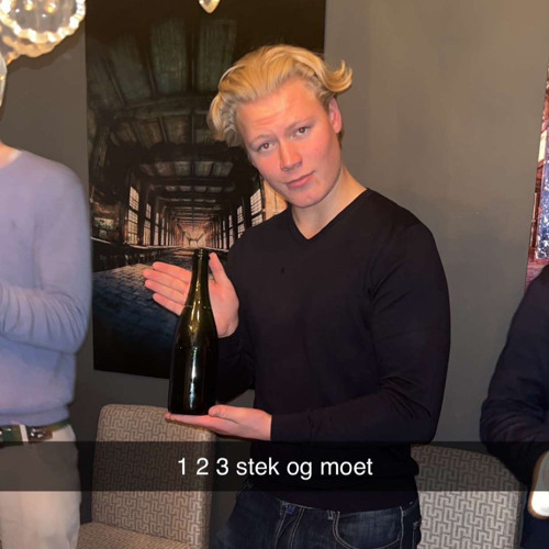 Manifest Trapsnekk (feat. BakkeneBruse, Kristiano, Ørnen)