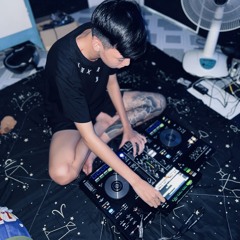 NST 2k25 NGUOI THU BA - TRUNG TINH