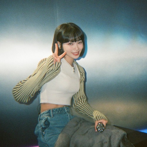 bambi by chaewon but you're in concert