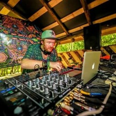MUTALIENS | Looney Moon Showcase Vol.50 | 12/02/2020