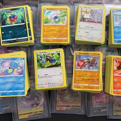 How do you determine the condition of a Pokemon card before selling it?