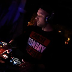 Lekker Lomp Podcast Episode 9 - R.Dillion (NL)Frenchcore