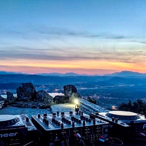 Deep In Tech "Mountain Stories"
