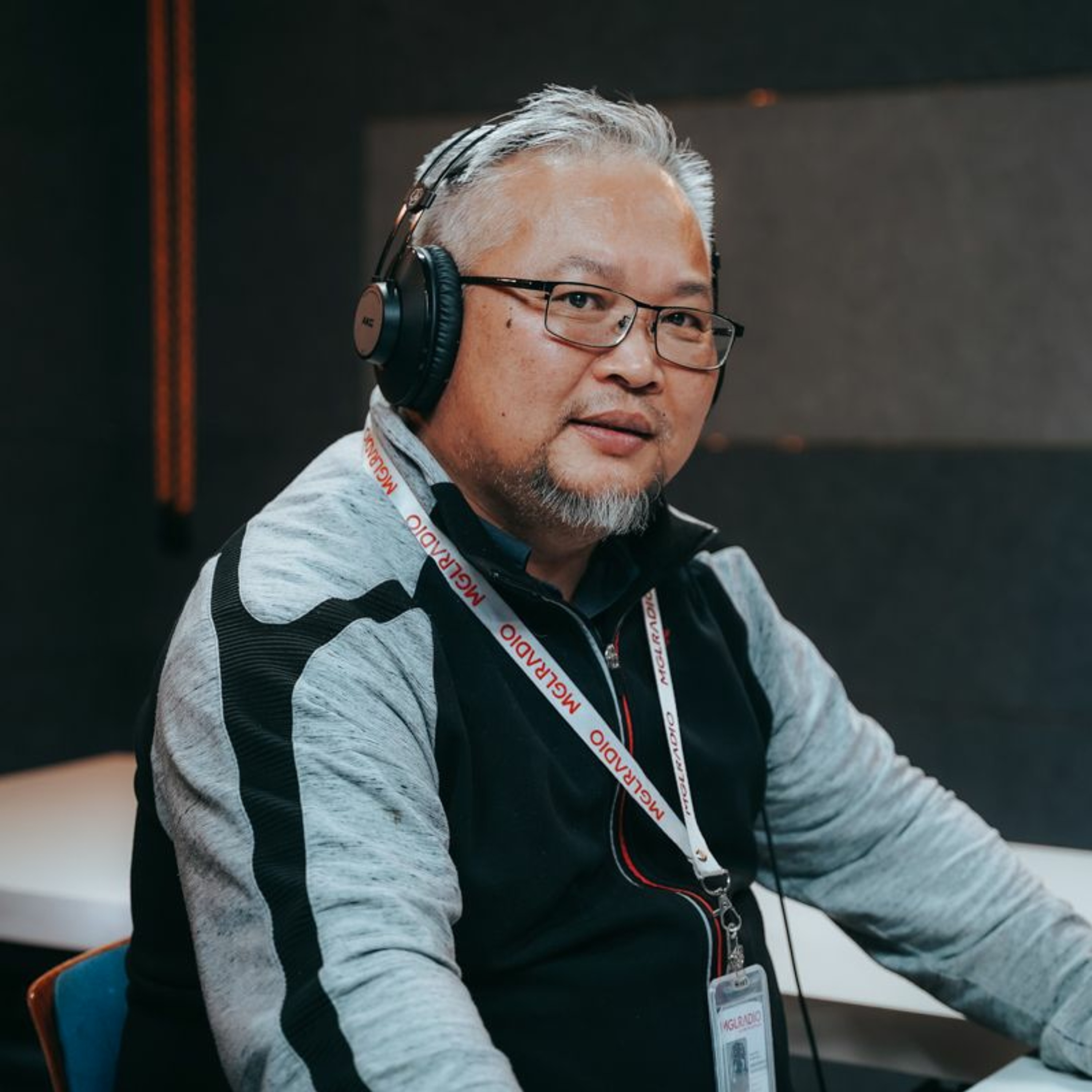 MGL Radio 88.3 хөтлөгч Анжигай episode artwork