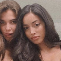 يَ صاحبه فـ روحي وفـ قلبي ٦ 🤍 .