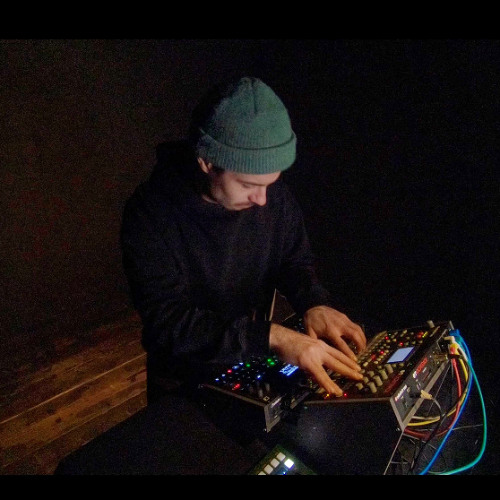 meron live @ neuftrois: obscura session 02/25