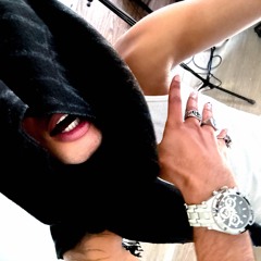 in da museum wit a bad vibe (prod. zxndrr)