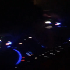 Deni Mindru - Pe Sub Mana