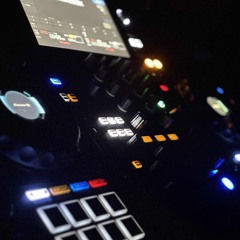 Mr.Liberty - Techno Set Beats in the Breeze