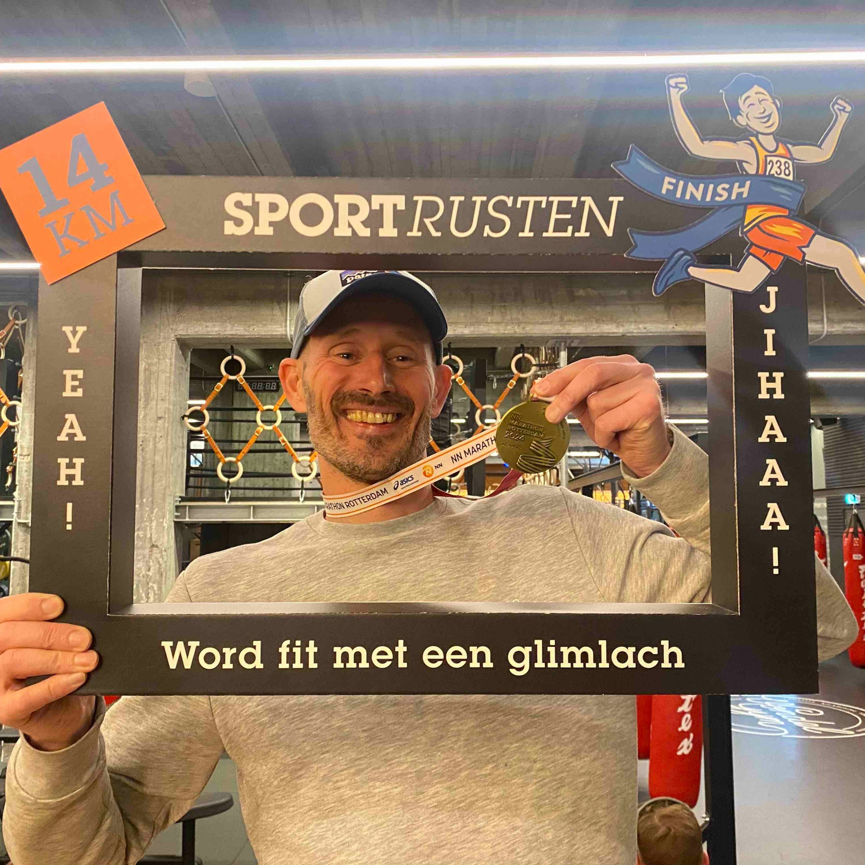 Klaas en Koen lopen weg