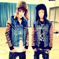 they love 2 hate </3