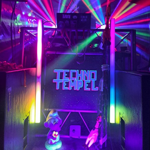 Schlitzi - BALLERN BEIM TECHNOTEMPEL #3 / NEW YEAR BASH (155BPM / TEIL 1/2)