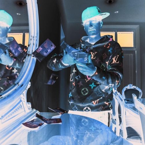 rollsout - super hero [prod.@robonthetrack @hxdroyoung]