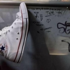 Muito Novo (p. Yung Bucket)