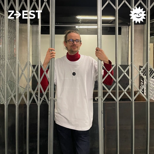 Break Into The Dancefloor - Trirandom Soundcloud podcast image for