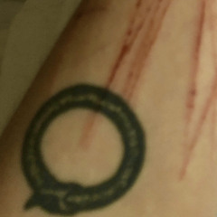 Мың бояулы қала