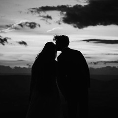 يالذة وجُودك بحياتي