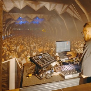 Lewis Fautzi live I NEOPOP Festival 2026