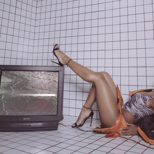 Pulling me down ( extended mix )