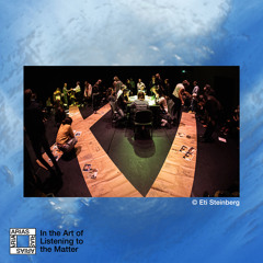 The Dancing Girl listening with Nikita Maheshwary (AHK/DAS)