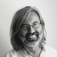 "Ganz In Ton". - eine Klavier-Improvisation in 440 Hz