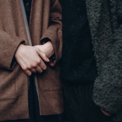 ستذبل الاصابع حين لا تلقى الاصابع/ سيتا هاكوبيان 🖤