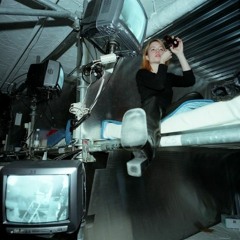 We live in public enregistré par Duuu Radio