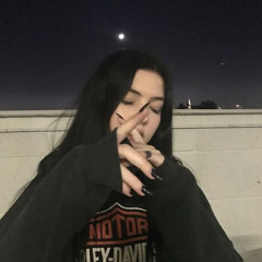 Heart￼ broken in to pieces￼ | made on the Rapchat app (prod. by sadness in my veins)