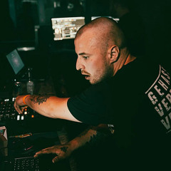 Ähnliche Tracks: TEKKETOBI @ HARD IM AIR // AIRPORT WÜRZBURG 02⁄06⁄23 [Ableton-LiveSet•180BPM]