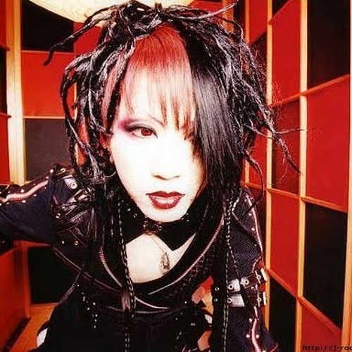 the GazettE - 飼育れた春、変われぬ春 (Shiikureta Haru, Kawarenu Haru)