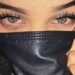 Esos Ojos Verdes ft Hazee