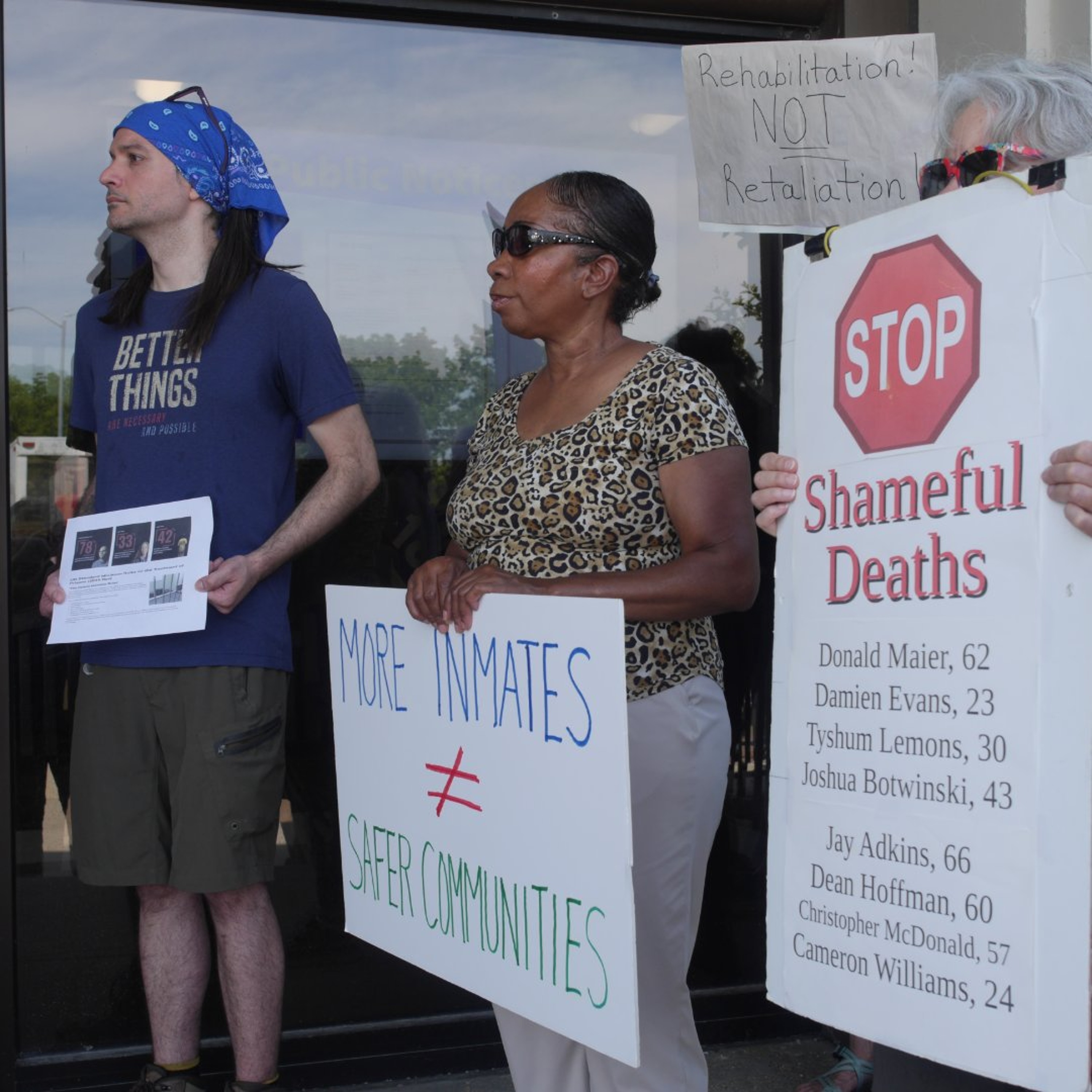 Rally demands action on prison overcrowding