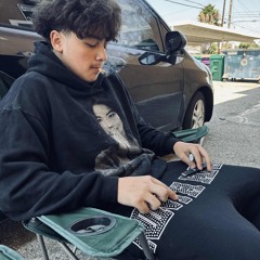 bbuggin on discord hit me for beats buy beatsssss